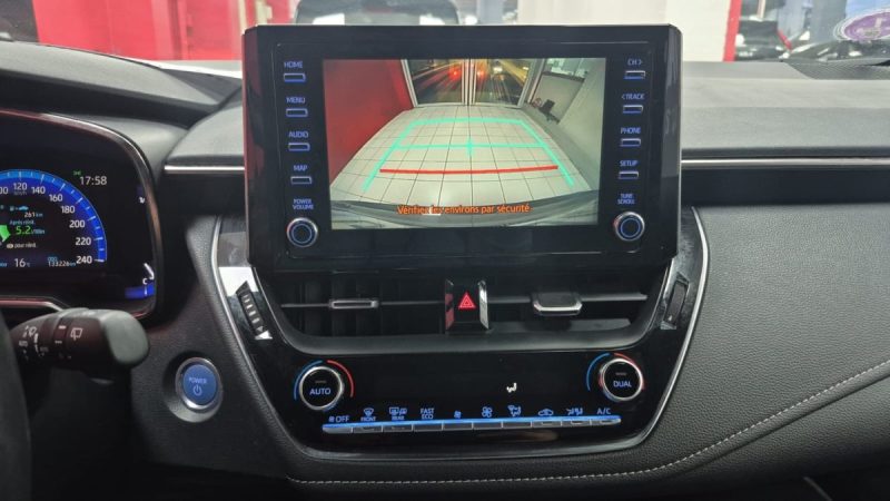 TOYOTA COROLLA TOURING SPORTS 122CV DYNAMIC BUSINESS/1 ERE MAIN/TVA RECUP 2022