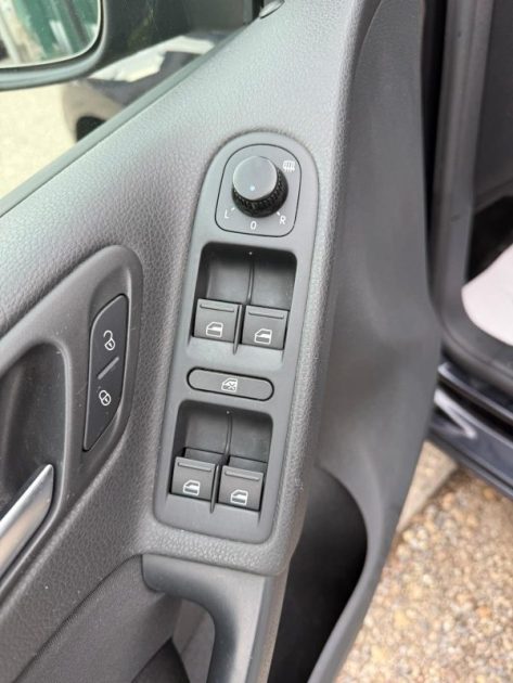 VOLKSWAGEN GOLF VI 1.4l  80CV TRENDLINE 5P 2009