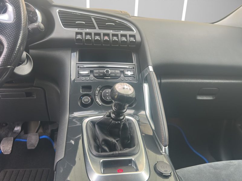 PEUGEOT 3008 2.0 BLUEHDI 150 CV *EDITION CROSSWAY*.