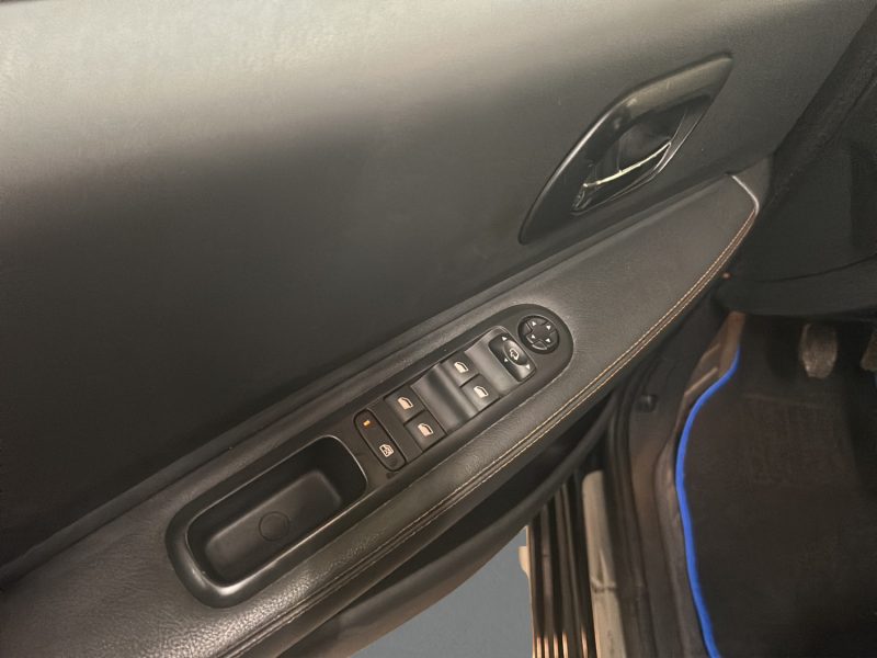 PEUGEOT 3008 2.0 BLUEHDI 150 CV *EDITION CROSSWAY*.