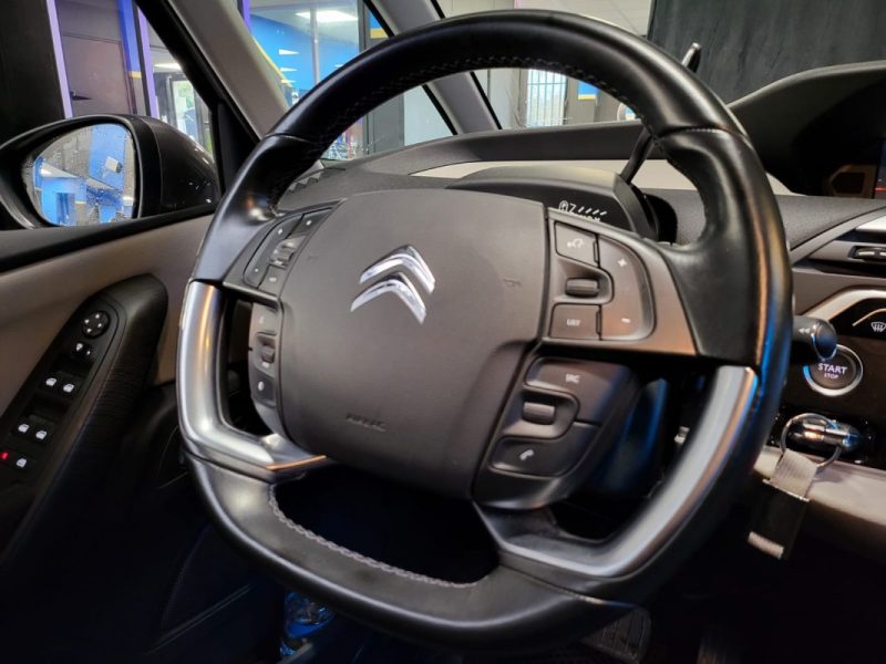 CITROEN C4 1.2 130ch EAT8 SPACETOURER FEEL / SIEGES MASSANTS / APPLE CARPLAY
