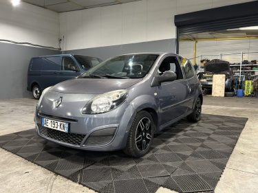 RENAULT TWINGO II 1.2I 75CH