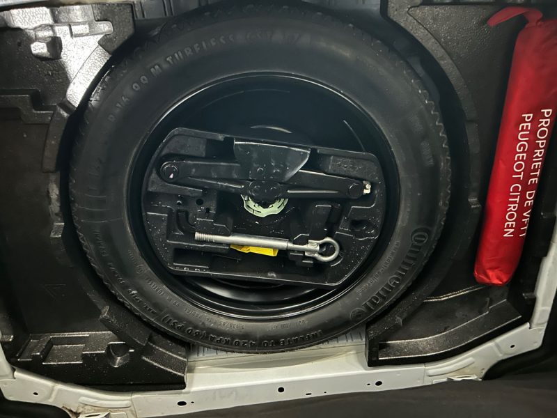 PEUGEOT 308 II 1.6 HDI 115CH