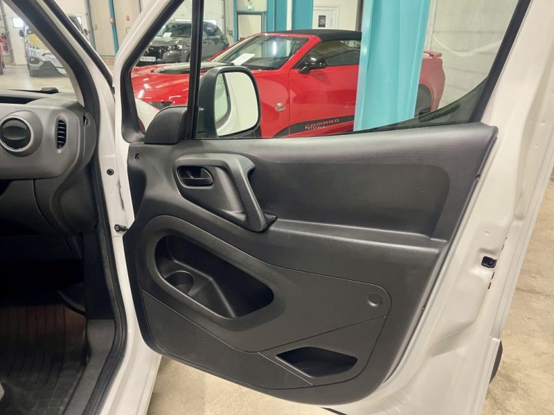 CITROEN Berlingo 20 L1 1.6 hdi 90ch Business BVM 3 places GARANTIE 6 MOIS 
