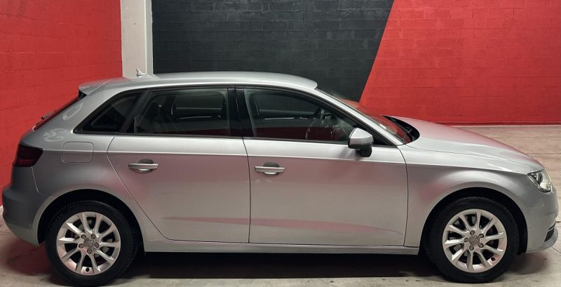 AUDI A3 SPORTBACK 1.6 TDI 110CH FAP BUSINESS LINE S TRONIC 7 2014