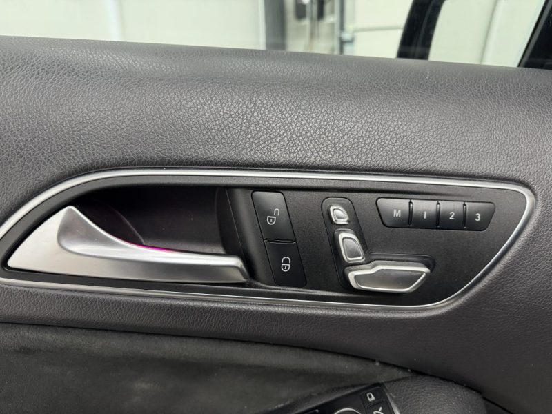 MERCEDES-BENZ GLA 220d FASCINATION AMG LINE BVA - GARANTIE 12 MOIS - FINANCEMENT