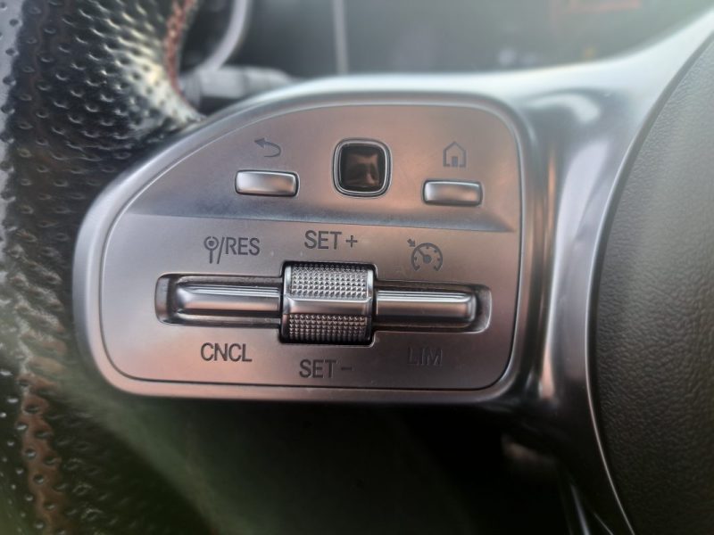 MERCEDES-BENZ CLASSE A  180D 116CV BVA AMG-LINE VIRTUAL COCKPIT 