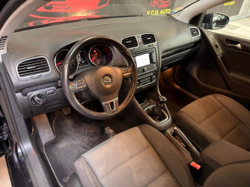VOLKSWAGEN GOLF 1.6 TDI 105ch Confortline 