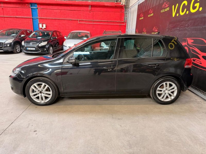 VOLKSWAGEN GOLF 1.6 TDI 105ch Confortline 