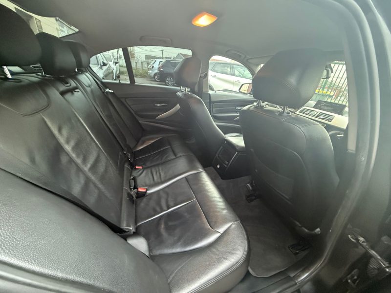 BMW 318D F30 SERIE 3 2.0D - 16V TURBO 150CV BOITE AUTOMATIQUE 2015