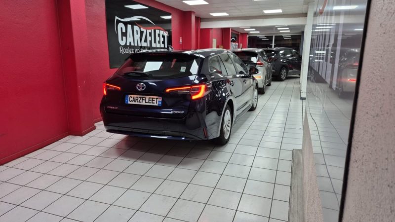 TOYOTA COROLLA TOURING SPORTS 122cv DYNAMIC BUSINESS/1 ERE MAIN/TVA RECUPERABLE