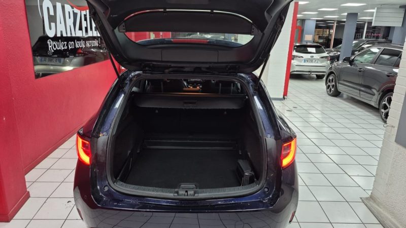 TOYOTA COROLLA TOURING SPORTS 122cv DYNAMIC BUSINESS/1 ERE MAIN/TVA RECUPERABLE