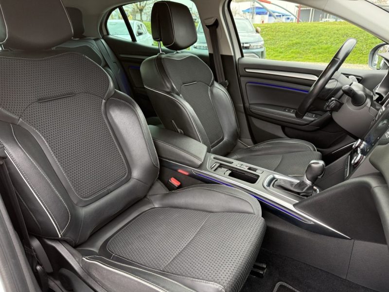 RENAULT MEGANE 1.5 Blue dCi 115ch EDC Intens Bose