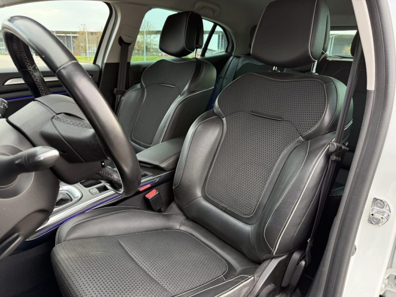 RENAULT MEGANE 1.5 Blue dCi 115ch EDC Intens Bose