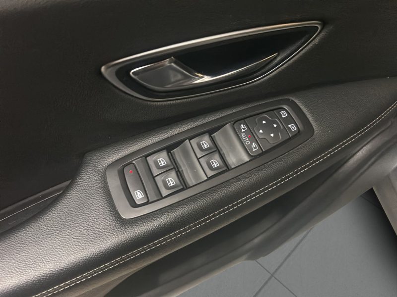 RENAULT SCENIC IV 1.5 DCI 110CH *ENERGY BUSINESS*.