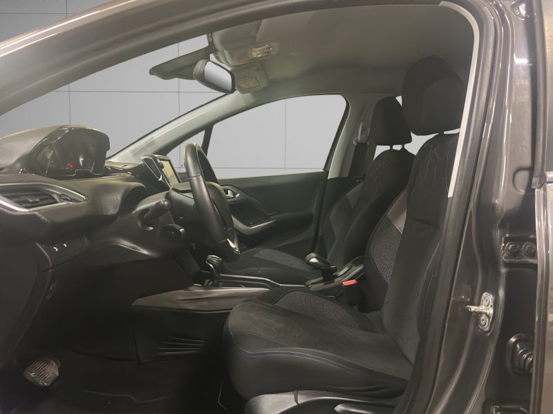 PEUGEOT 2008 1.2 ESSENCE 110CV *BOITE AUTO*