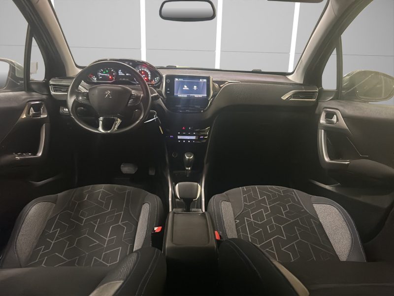PEUGEOT 2008 1.2 ESSENCE 110CV *BOITE AUTO*