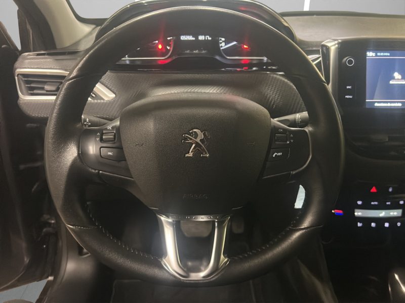 PEUGEOT 2008 1.2 ESSENCE 110CV *BOITE AUTO*