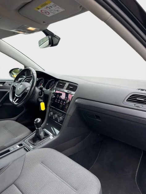 VOLKSWAGEN GOLF 1.0 TSI 110 BlueMotion 