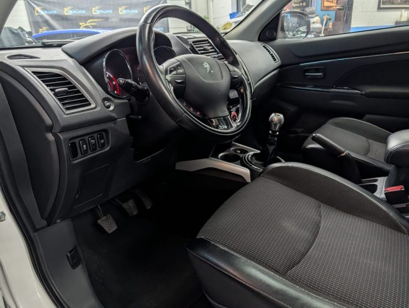 PEUGEOT 4008 1.8 HDi 150 FAP 4WD