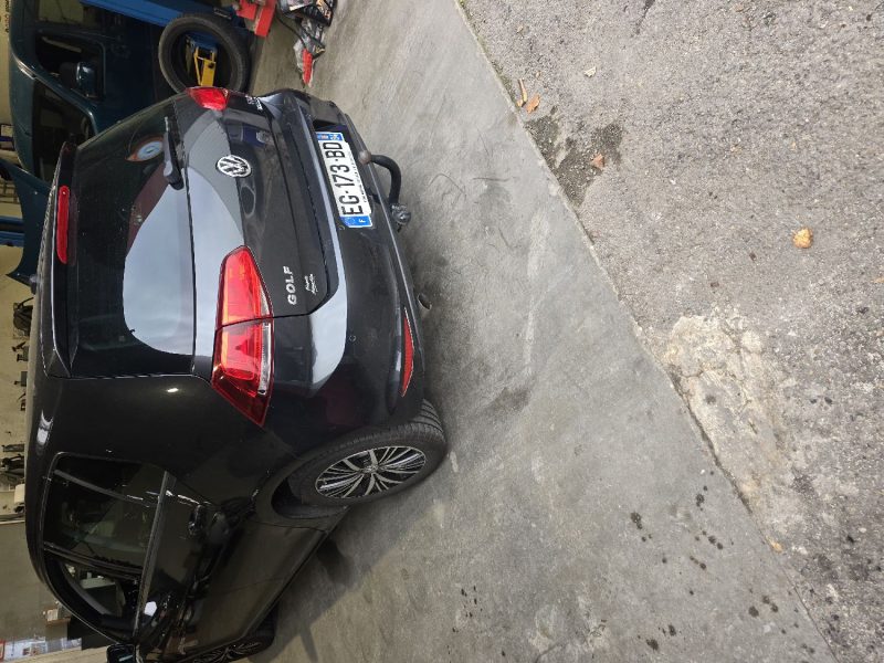 VOLKSWAGEN GOLF VII 1.6 TDI 110CH BLUEMOTION TECHNOLOGY FAP CONFORTLINE BUSINESS DSG7 5P 2016