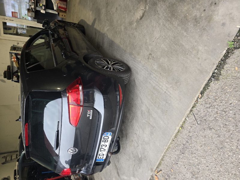 VOLKSWAGEN GOLF VII 1.6 TDI 110CH BLUEMOTION TECHNOLOGY FAP CONFORTLINE BUSINESS DSG7 5P 2016