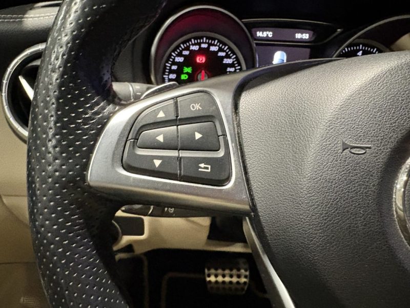 Mercedes CLA 200D 136ch - AMG line - Boite automatique - cuir biton - full option 