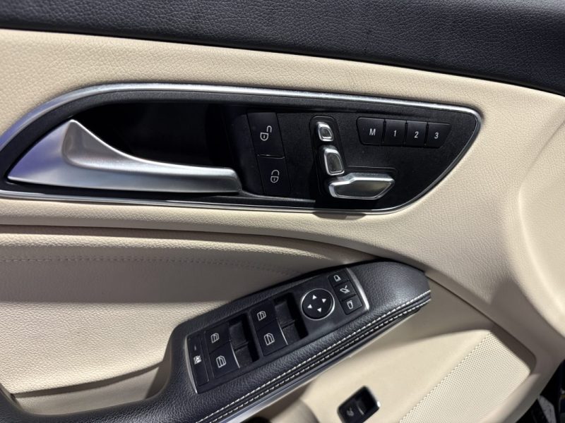 Mercedes CLA 200D 136ch - AMG line - Boite automatique - cuir biton - full option 