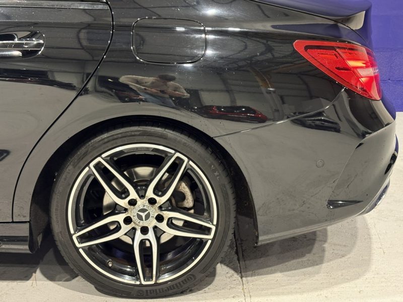 Mercedes CLA 200D 136ch - AMG line - Boite automatique - cuir biton - full option 