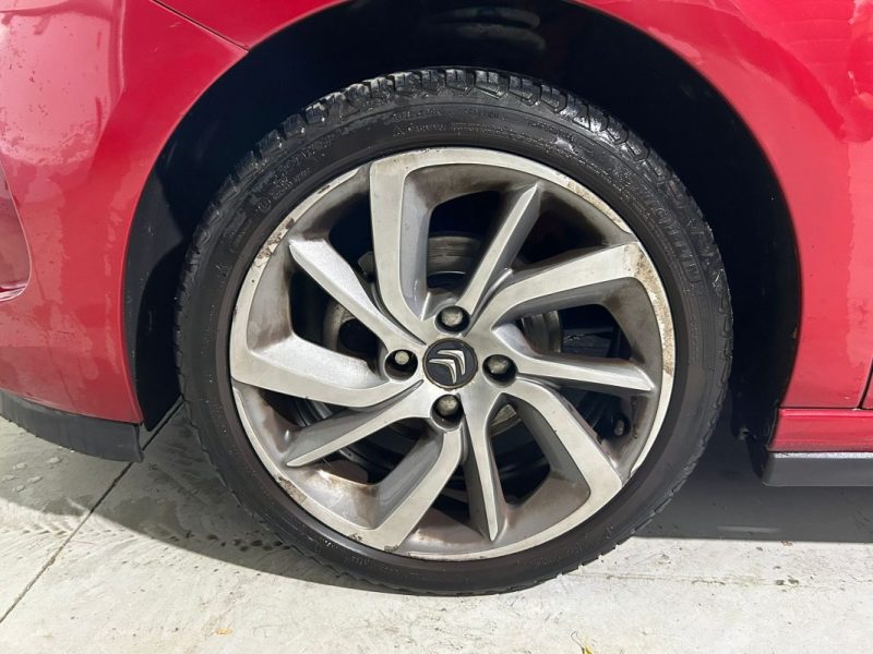 CITROEN DS3 PURETECH 110CH SO IRRÉSISTIBLE 2015