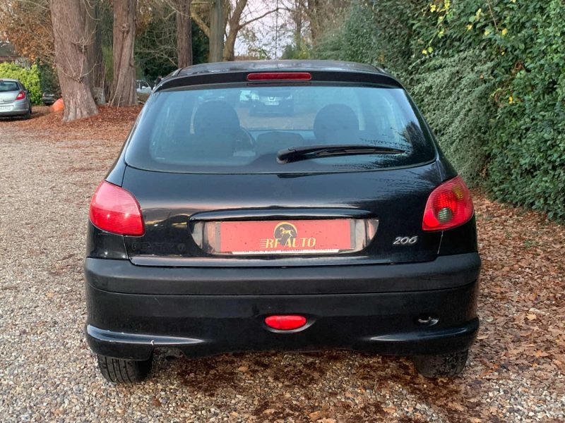 PEUGEOT 206 1.1I - 8V 2005