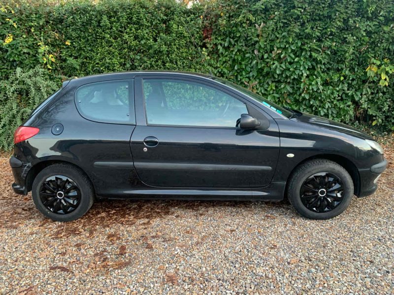PEUGEOT 206 1.1I - 8V 2005