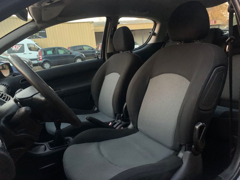 PEUGEOT 206 1.1I - 8V 2005