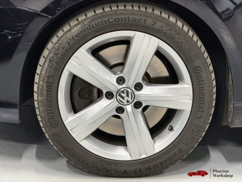 Volkswagen Passat SW 3.6 VR6 – 300CH | DSG | Suspensions pilotées |Régulateur Adaptatif |