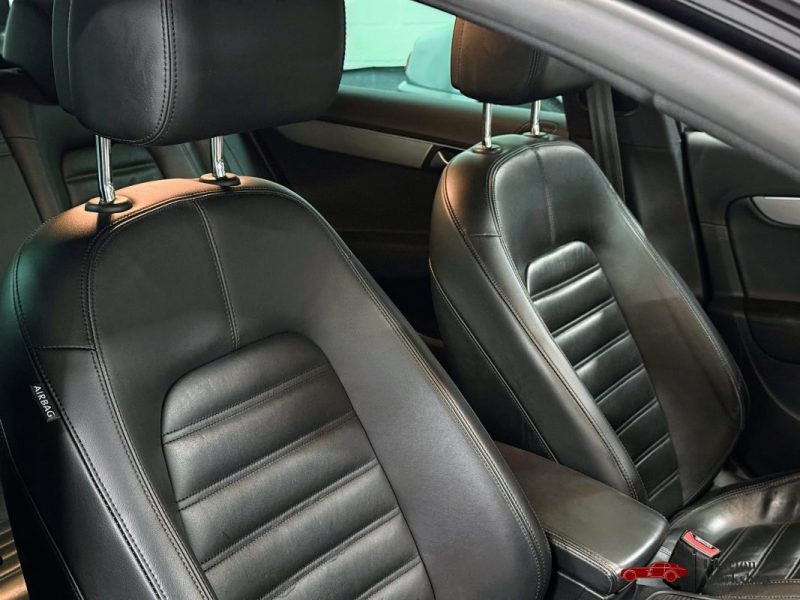 Volkswagen Passat SW 3.6 VR6 – 300CH | DSG | Suspensions pilotées |Régulateur Adaptatif |