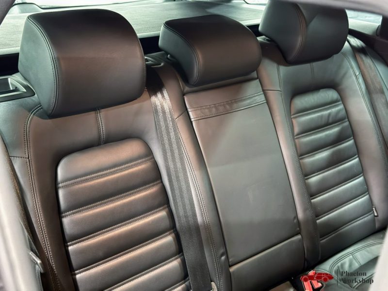 Volkswagen Passat SW 3.6 VR6 – 300CH | DSG | Suspensions pilotées |Régulateur Adaptatif |