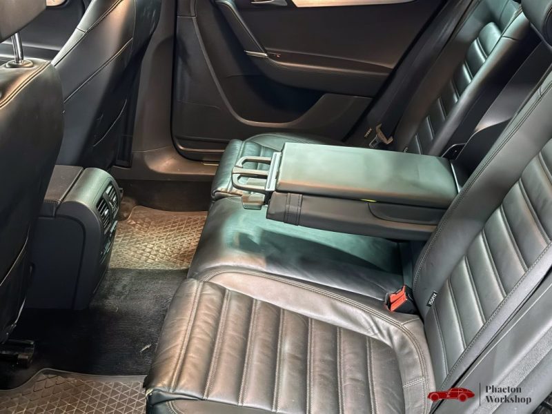 Volkswagen Passat SW 3.6 VR6 – 300CH | DSG | Suspensions pilotées |Régulateur Adaptatif |