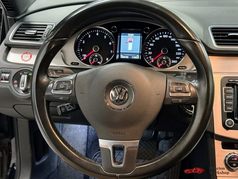 Volkswagen Passat SW 3.6 VR6 – 300CH | DSG | Suspensions pilotées |Régulateur Adaptatif |