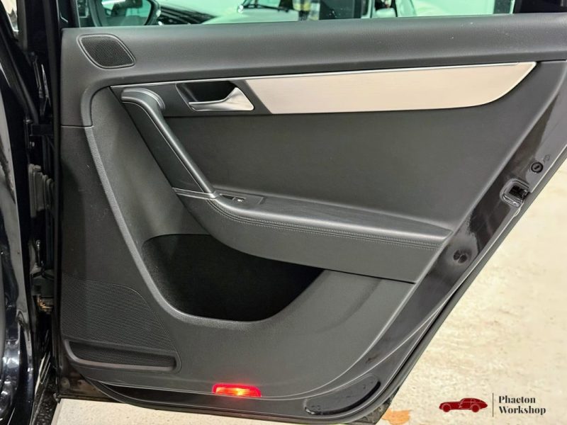 Volkswagen Passat SW 3.6 VR6 – 300CH | DSG | Suspensions pilotées |Régulateur Adaptatif |