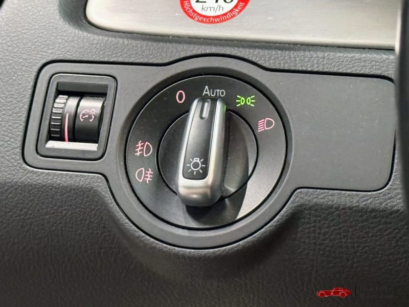 Volkswagen Passat SW 3.6 VR6 – 300CH | DSG | Suspensions pilotées |Régulateur Adaptatif |