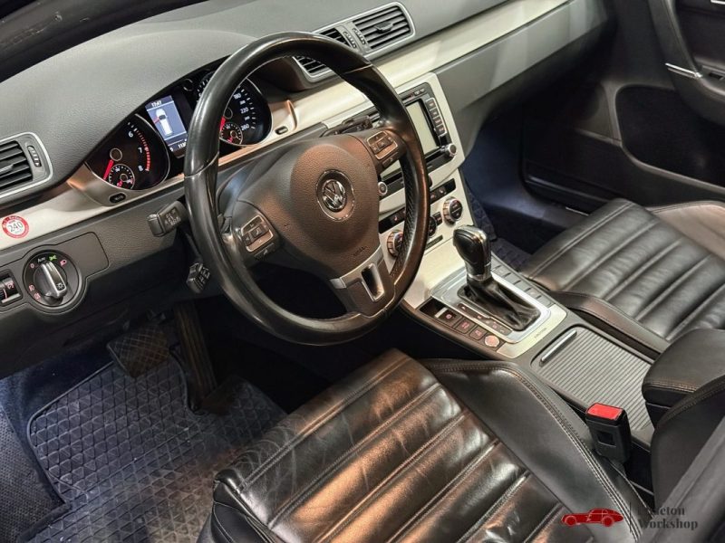 Volkswagen Passat SW 3.6 VR6 – 300CH | DSG | Suspensions pilotées |Régulateur Adaptatif |