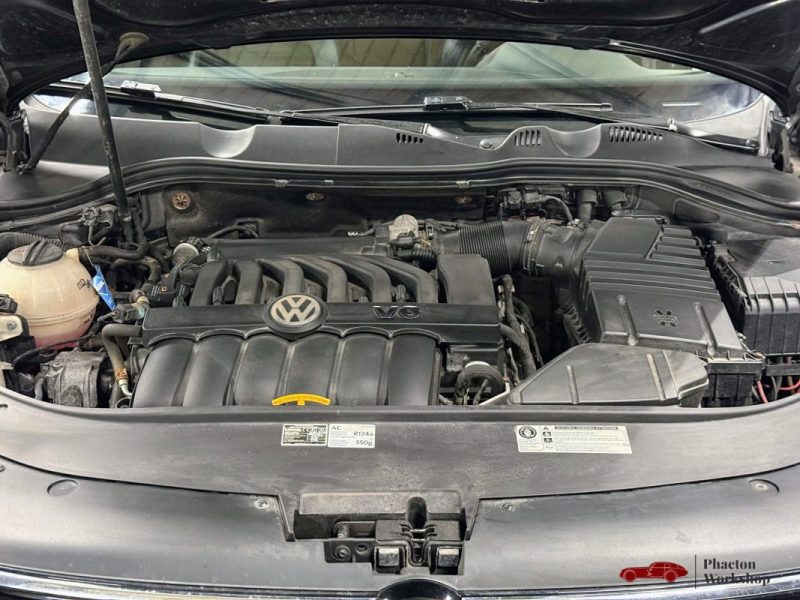 Volkswagen Passat SW 3.6 VR6 – 300CH | DSG | Suspensions pilotées |Régulateur Adaptatif |