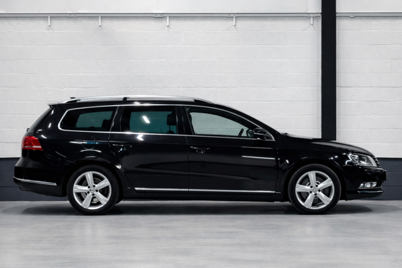Volkswagen Passat SW 3.6 VR6 – 300CH | DSG | Suspensions pilotées |Régulateur Adaptatif |