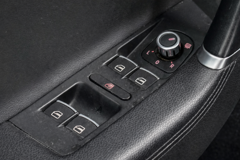 Volkswagen Passat SW 3.6 VR6 – 300CH | DSG | Suspensions pilotées |Régulateur Adaptatif |