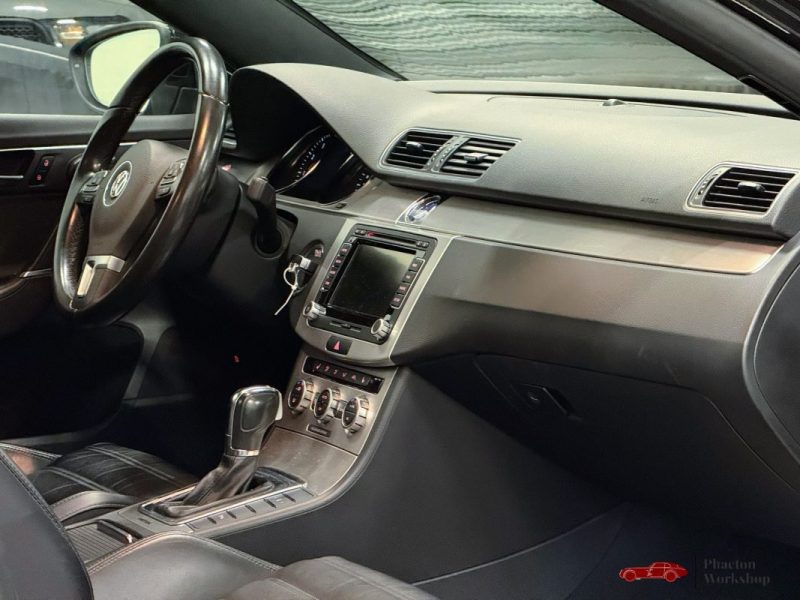 Volkswagen Passat SW 3.6 VR6 – 300CH | DSG | Suspensions pilotées |Régulateur Adaptatif |