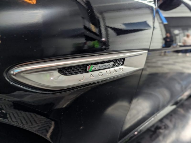 JAGUAR XE 2.0 D 180 CH BVA8 AWD R-SPORT 