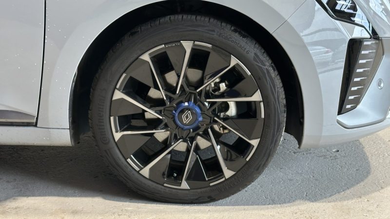 Renault Clio 1.6 E-Tech Full Hybrid 145ch Esprit Alpine - Boite Automatique - Kilométrage faible