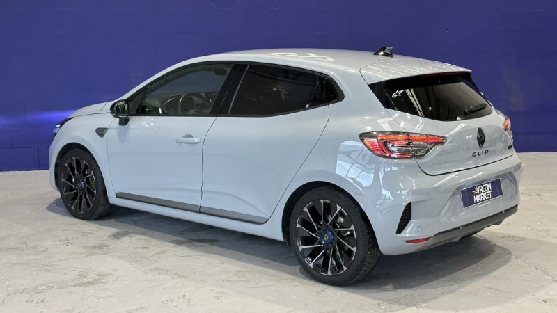 Renault Clio 1.6 E-Tech Full Hybrid 145ch Esprit Alpine - Boite Automatique - Kilométrage faible
