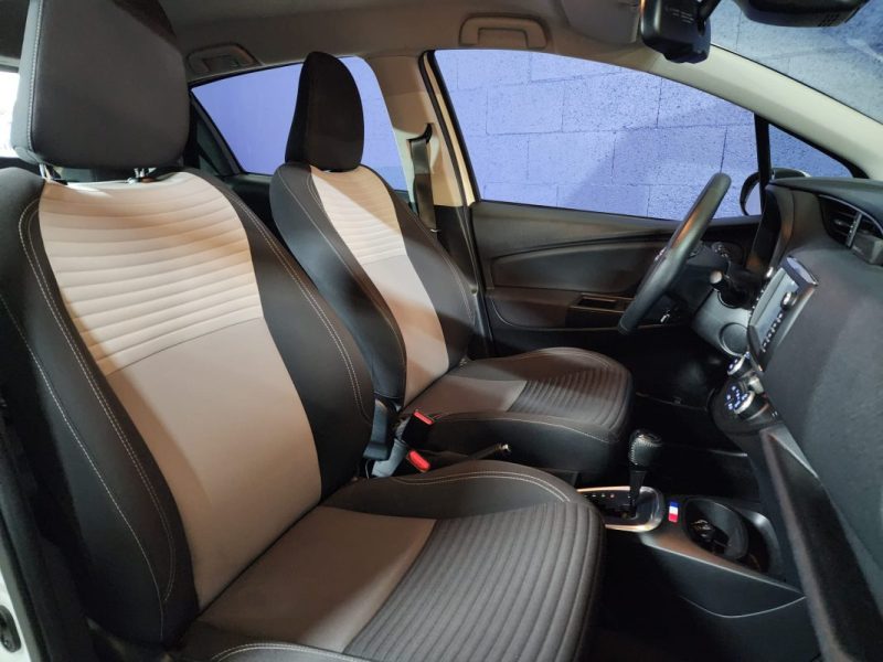 TOYOTA YARIS DYNAMIC BUSINESS 1.5 HYBRID-100cv-BVA-52 000 km
