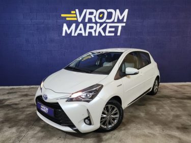 TOYOTA YARIS DYNAMIC BUSINESS 1.5 HYBRID-100cv-BVA-52 000 km